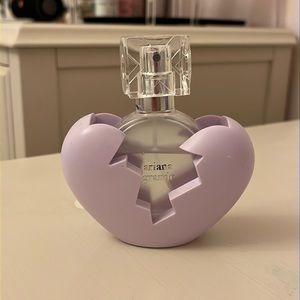Ariana Grande perfume